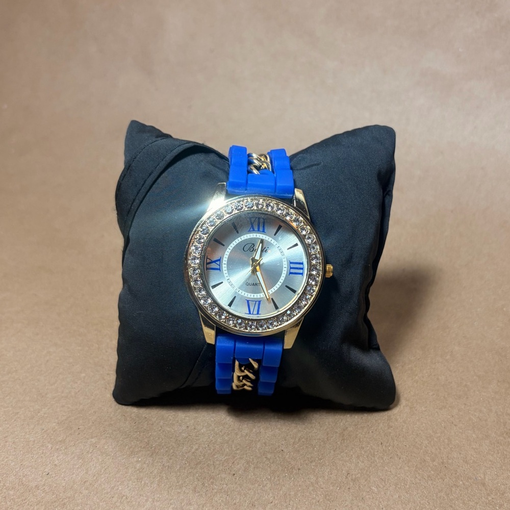 Elegant Blue and Gold Women's Watch